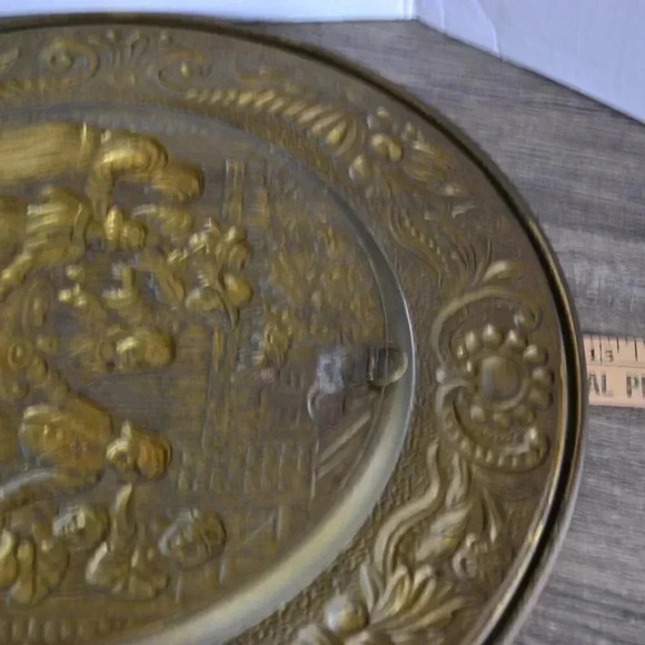 XL  Embossed Brass Wall Plate - Picture 4 of 5